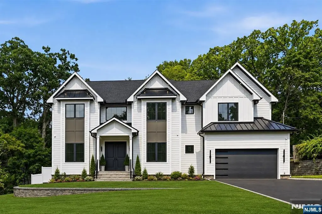4 Dorrien Road, Livingston, NJ 07039 - #1
