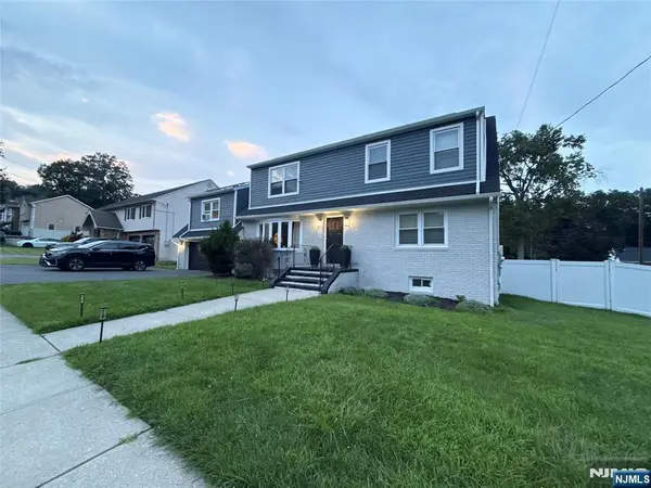 320 Lincoln Avenue, Totowa, NJ 07512