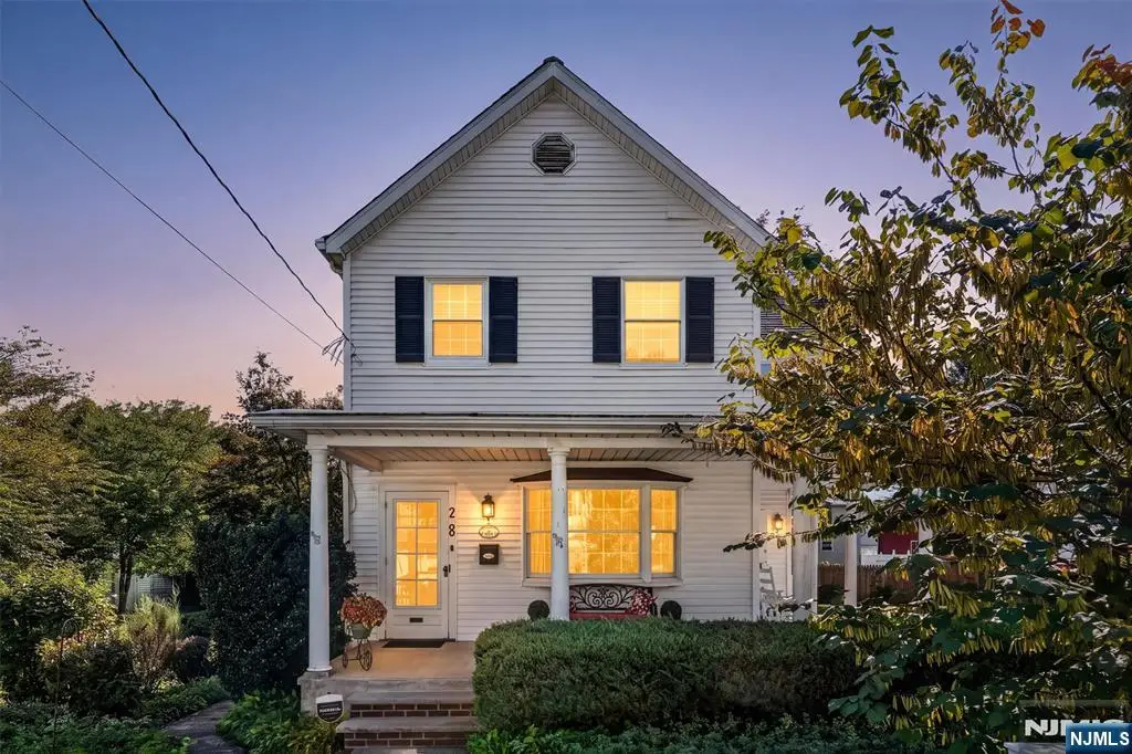 28 Leary Avenue, Bloomingdale, NJ 07403 - #1