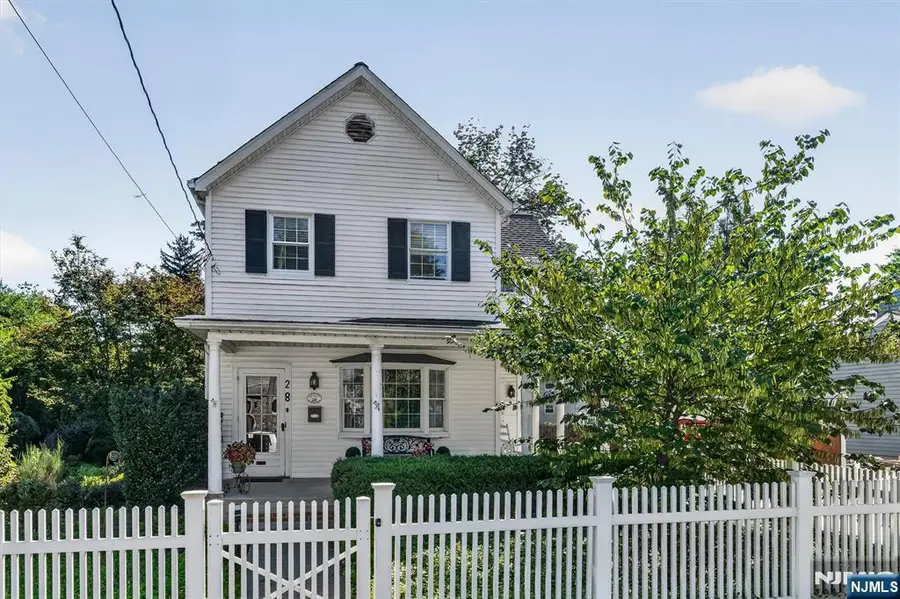 28 Leary Avenue, Bloomingdale, NJ 07403 - #2