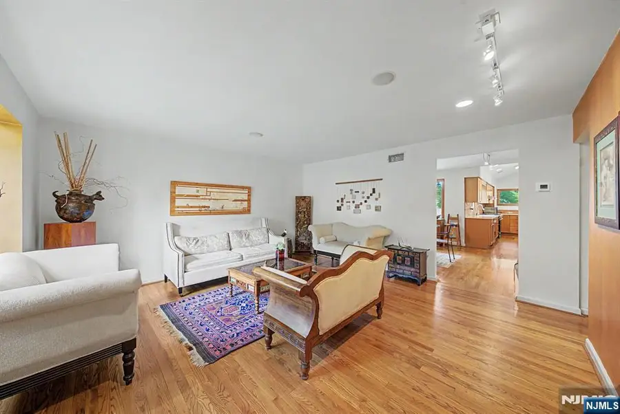 26 Cedar Street, Bergenfield, NJ 07621 - #3