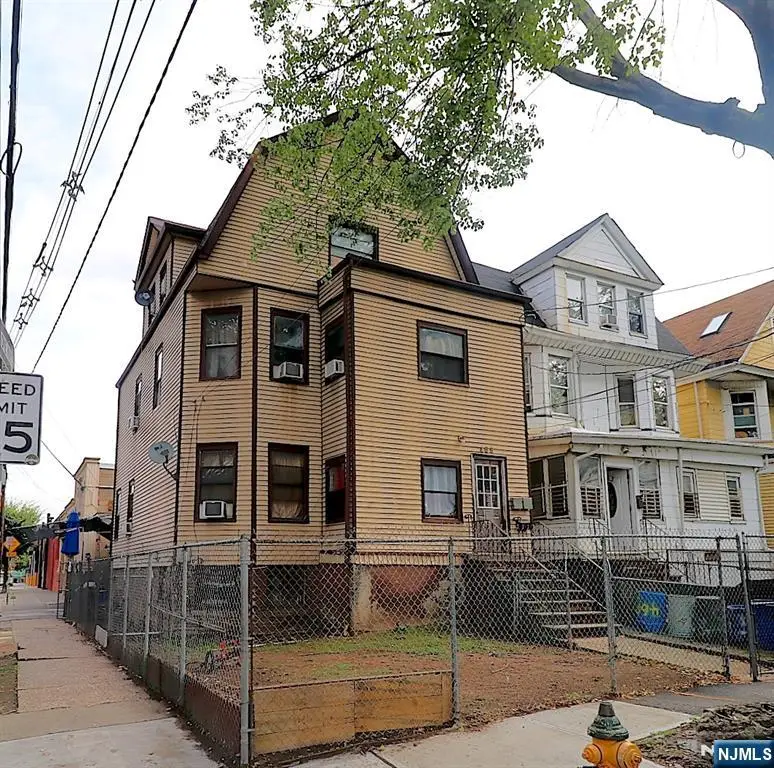 465 4th Avenue, Newark, NJ 07107 - #1