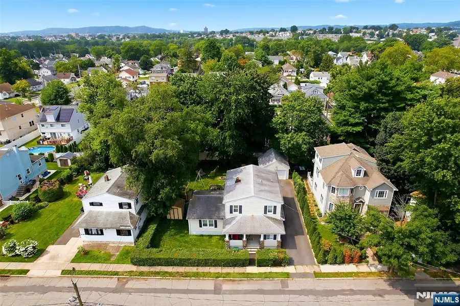 12-68 6th Street, Fair Lawn, NJ 07410 - #3