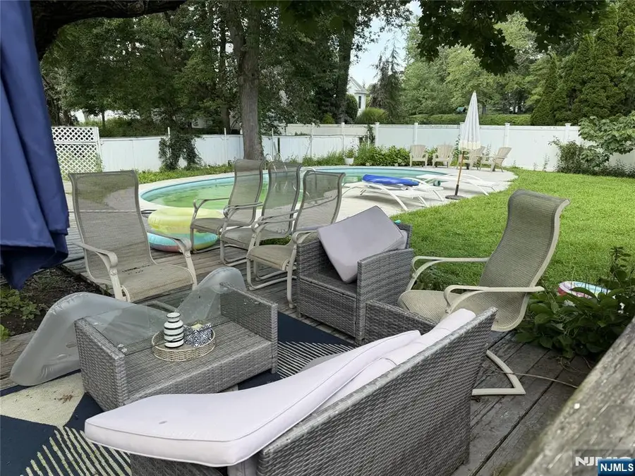 1 Raleigh Lane, Wayne, NJ 07470 - #2