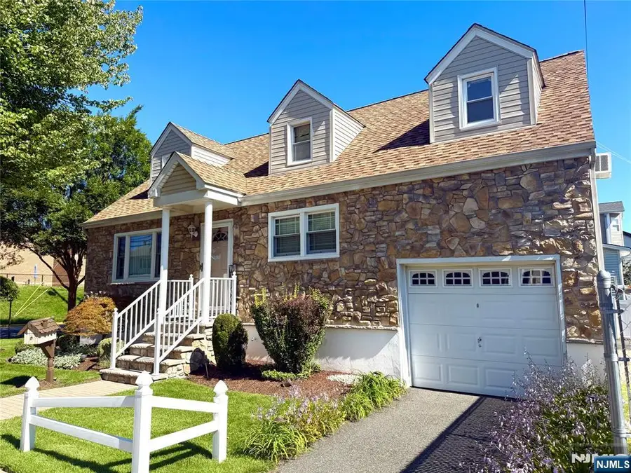 333 Kingsland Avenue, Lyndhurst, NJ 07071 - #2