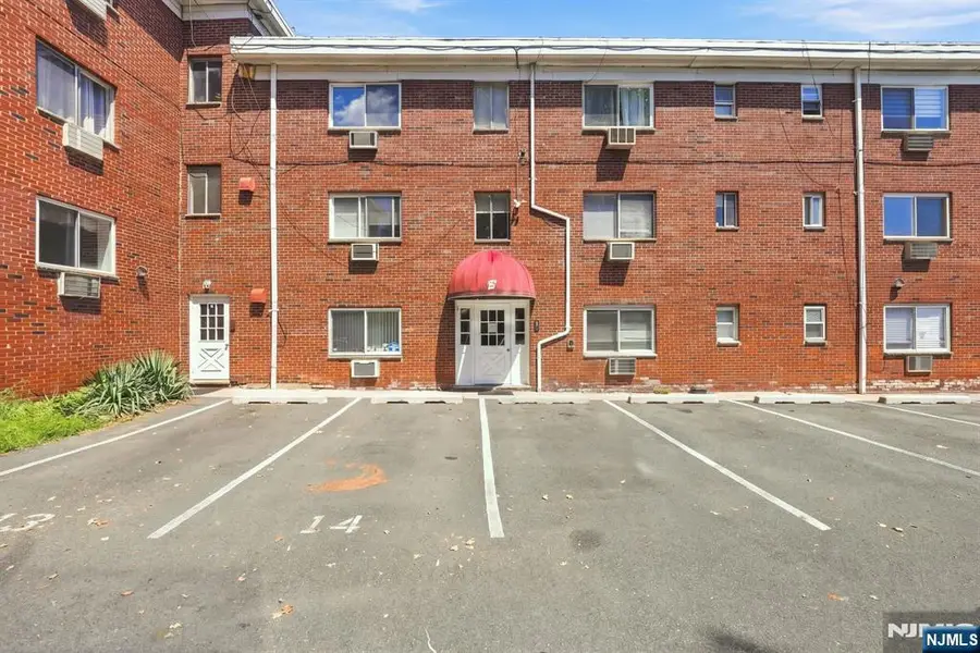 61 Union Avenue B6, Belleville, NJ 07109 - #2