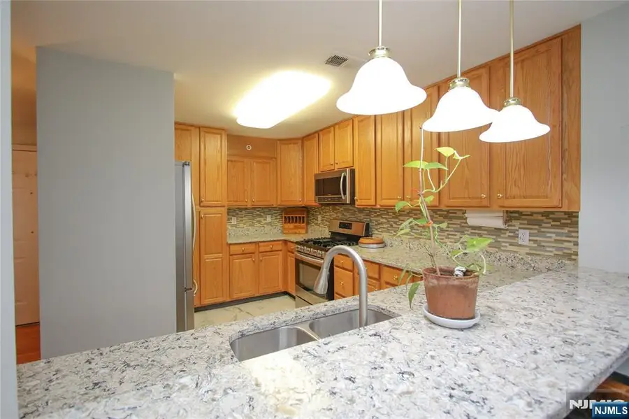 10 Redspire Drive 10, Union, NJ 07083 - #3