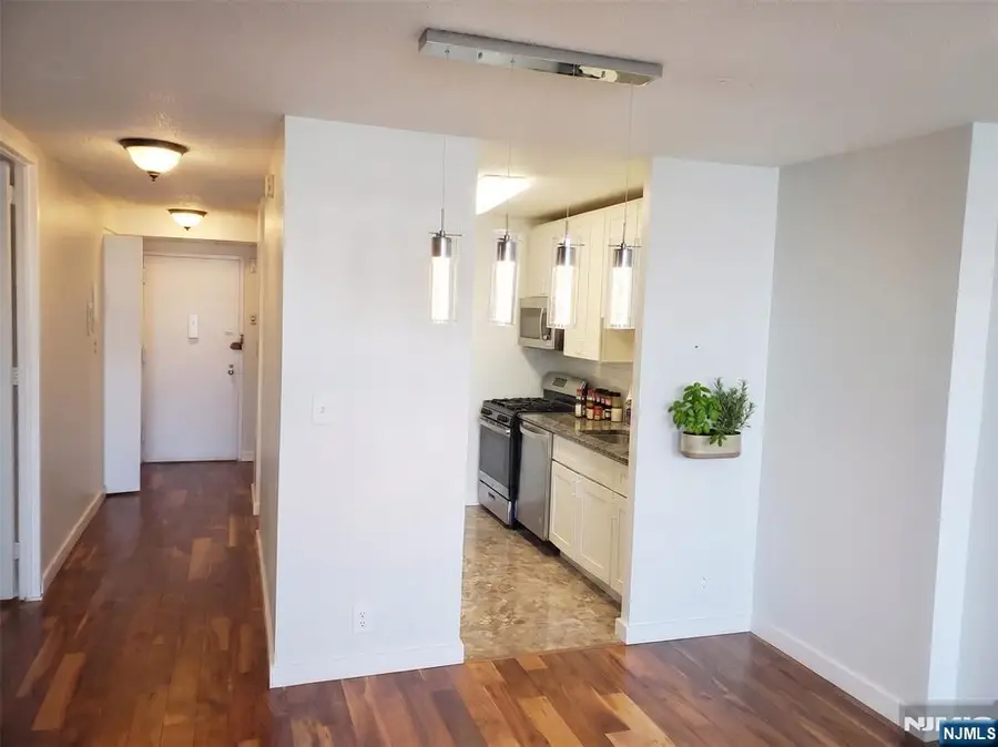 7000 JFK Blvd E, West New York, NJ 07093 - #3