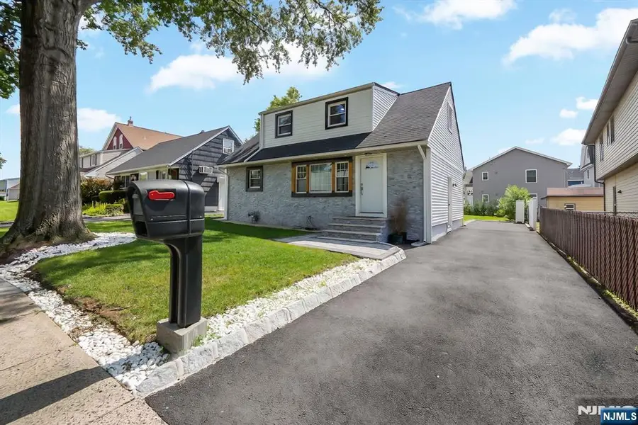 5 Briar Lane, Nutley, NJ 07110 - #2
