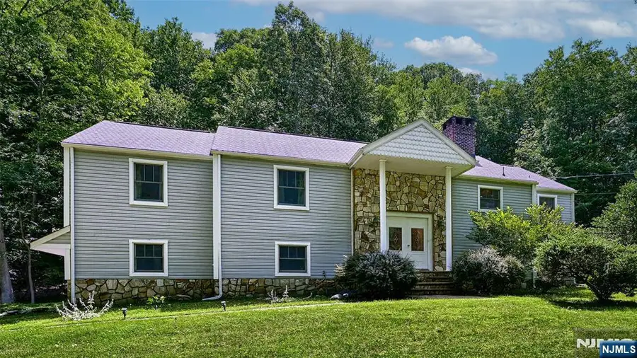 460 Laurel Lane, Kinnelon, NJ 07405 - #2