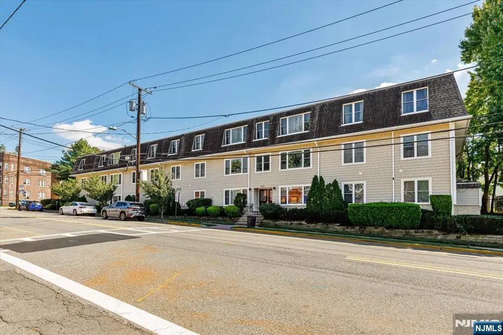 253 Park Avenue 307, Rutherford, NJ 07070 - #1