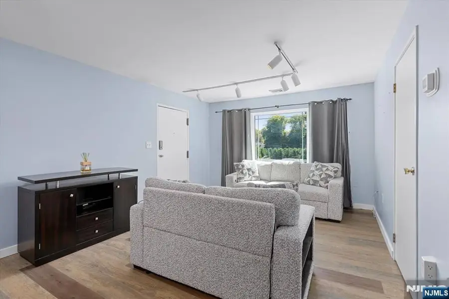 253 Park Avenue 307, Rutherford, NJ 07070 - #3