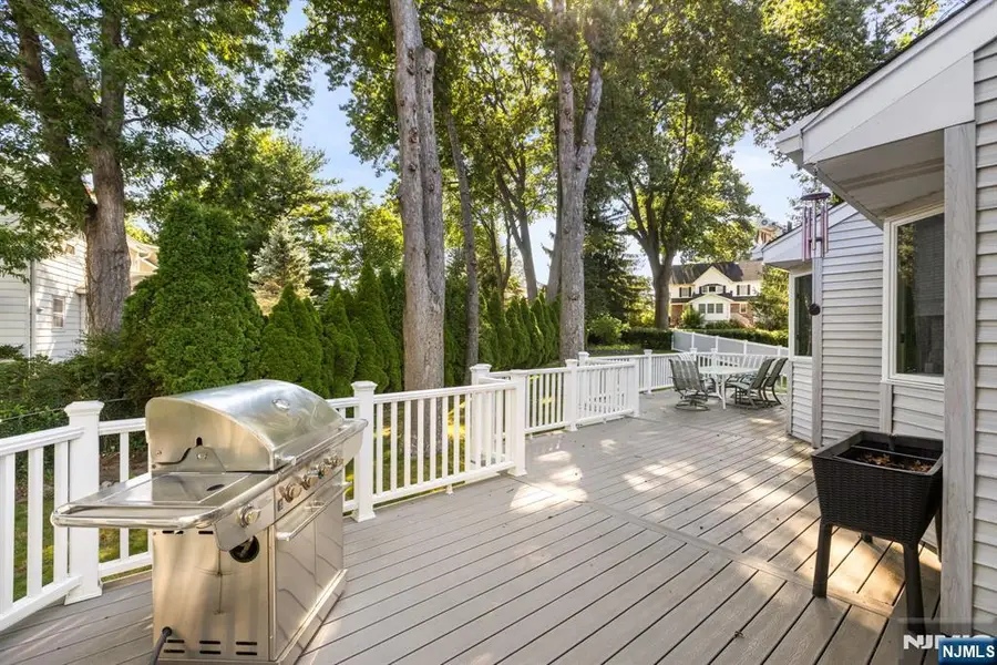 23 Zeim Drive, Clifton, NJ 07012 - #3