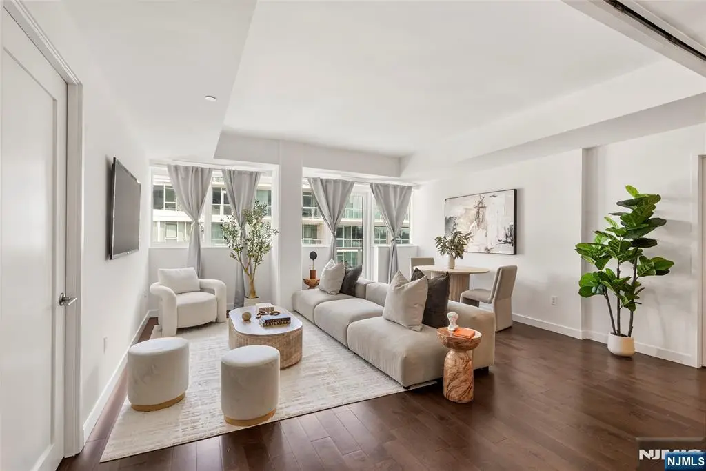 800 Ave At Port Imperial Boulevard 816, Weehawken, NJ 07086 - #1