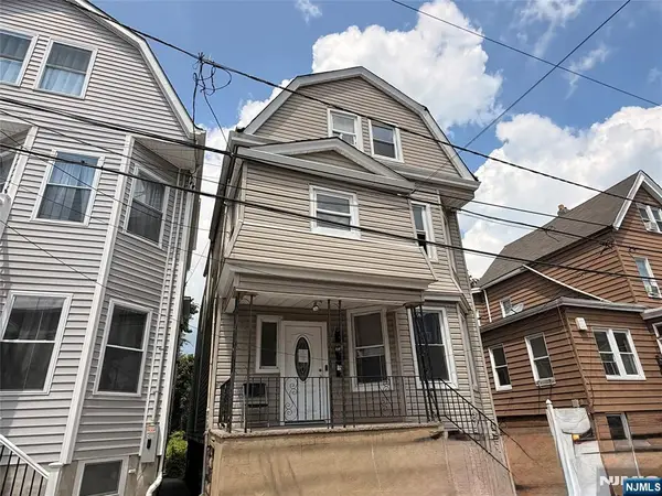 135 Hobson Street, Newark, NJ 07112