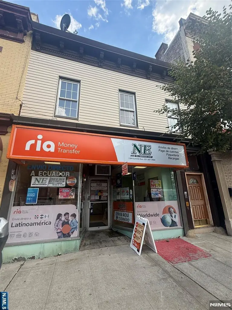 1304 Summit Avenue, Union City, NJ 07087 - #1