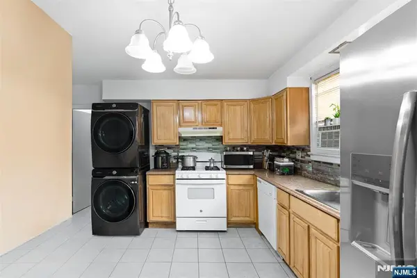 555 61st Street, West New York, NJ 07093
