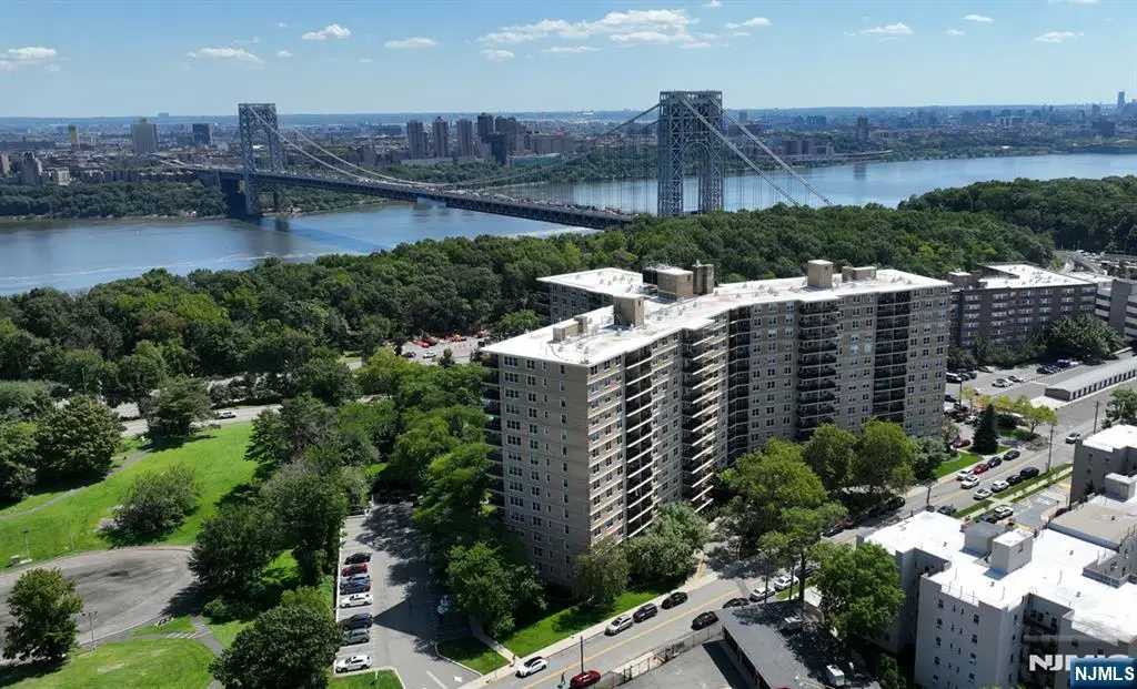 2200 N Central Road 14T, Fort Lee, NJ 07024 - #1