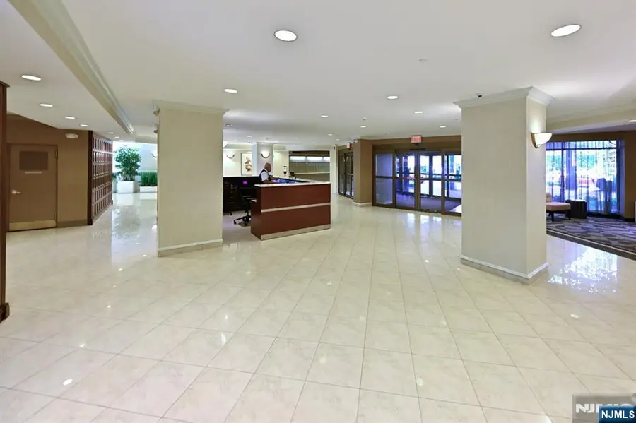 2200 N Central Road 14T, Fort Lee, NJ 07024 - #3