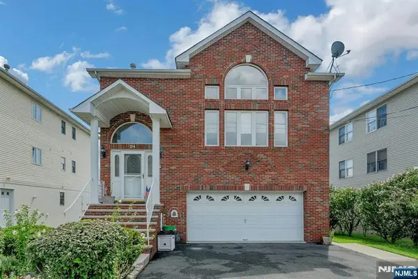 214 Van Buren Street, Lyndhurst, NJ 07071