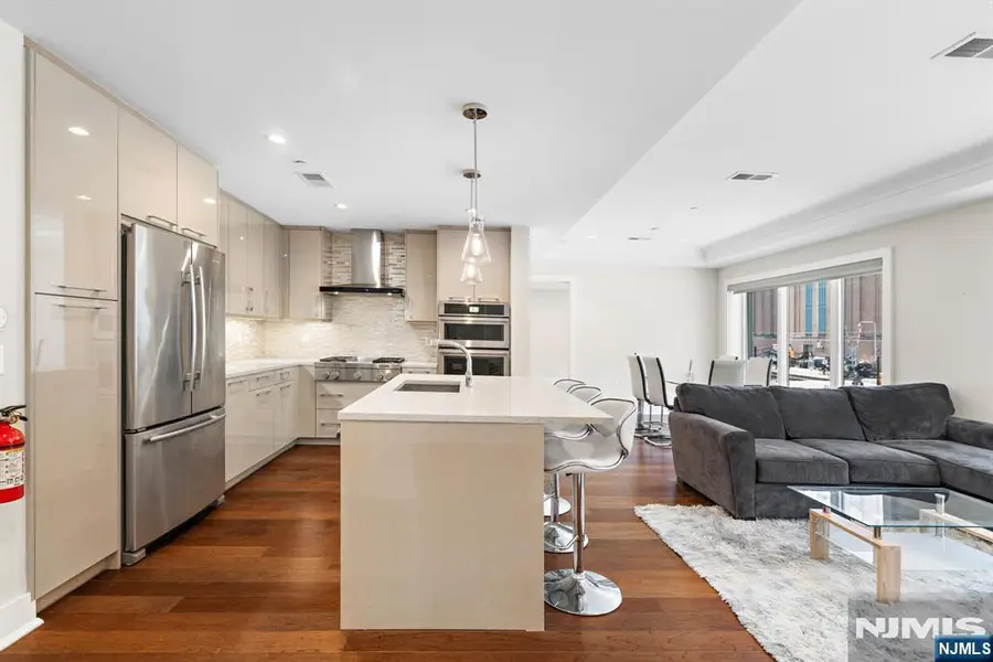 100 Eton Row 203, Weehawken, NJ 07086 - #3
