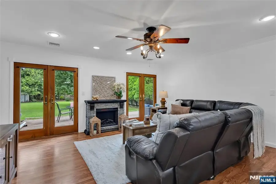 234 Howard Avenue, Rochelle Park, NJ 07662 - #3