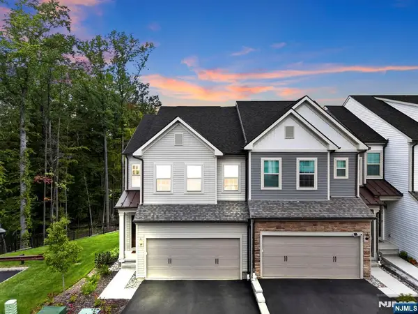 40 General Winds Way, Denville Township, NJ 07834