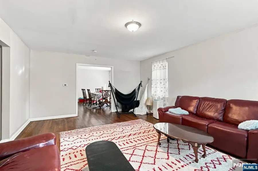 120-122 Tuxedo Parkway, Newark, NJ 07106 - #2