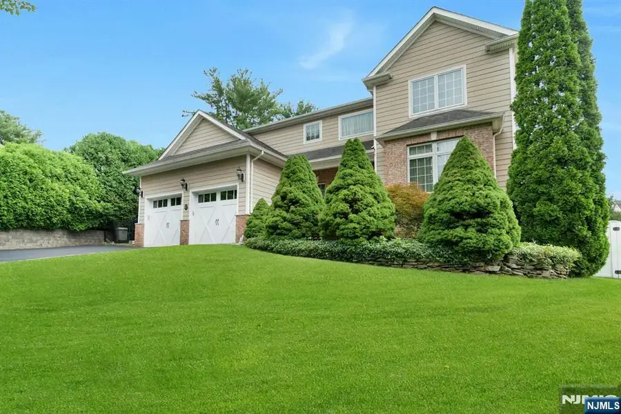 87 Linden Avenue, Emerson, NJ 07630 - #2