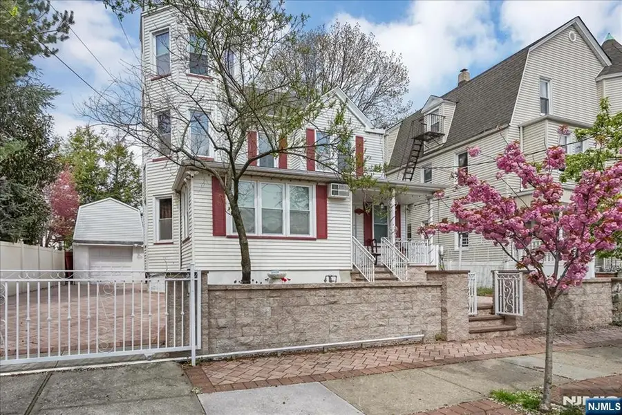 113 Oakwood Avenue, Cliffside Park, NJ 07010 - #2