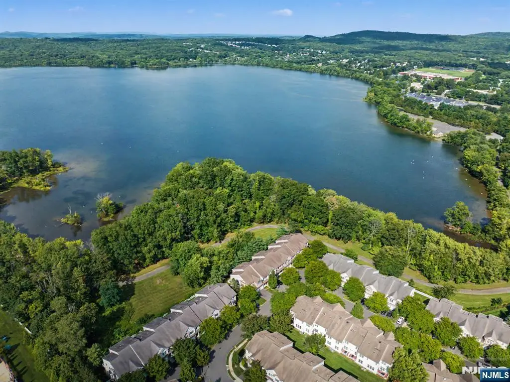 214 Levinberg Lane, Wayne, NJ 07470 - #1
