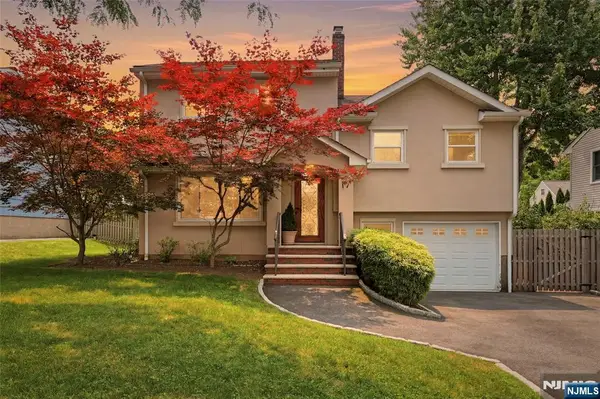 17 Westland Road, Verona, NJ 07044