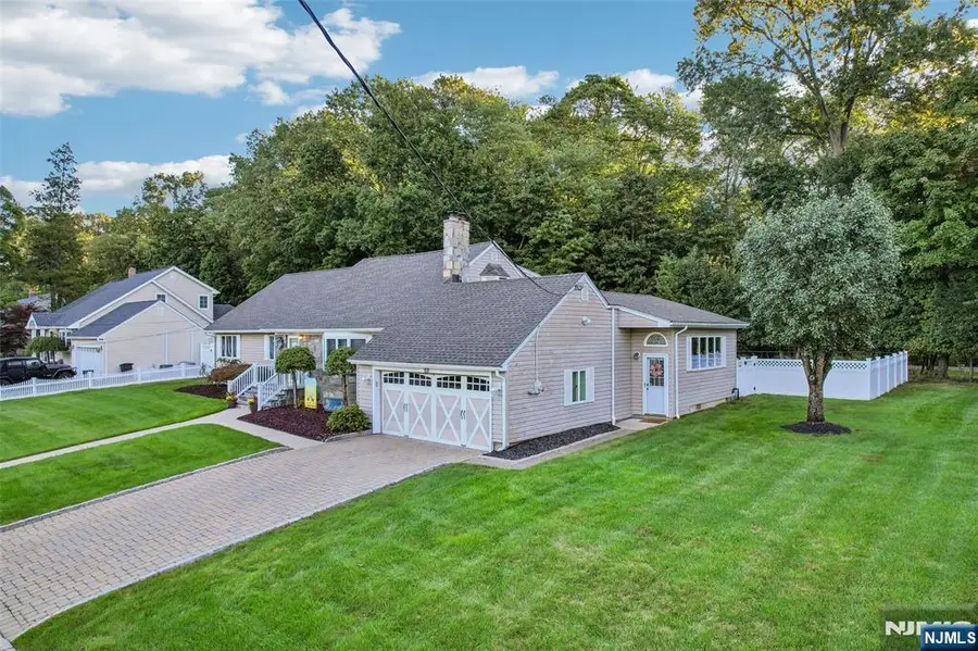 20 Colonial Road, Emerson, NJ 07630 - #2