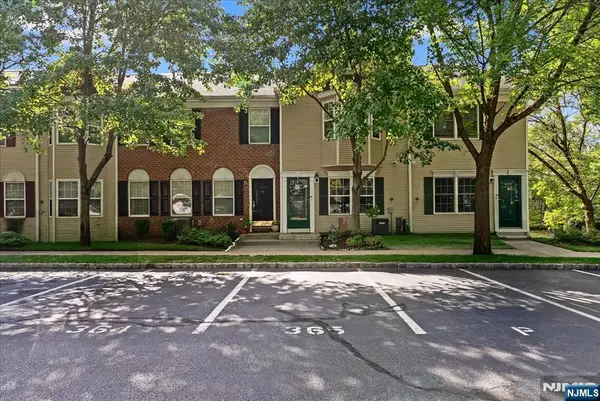 2373 Phillip Court, Mahwah, NJ 07430