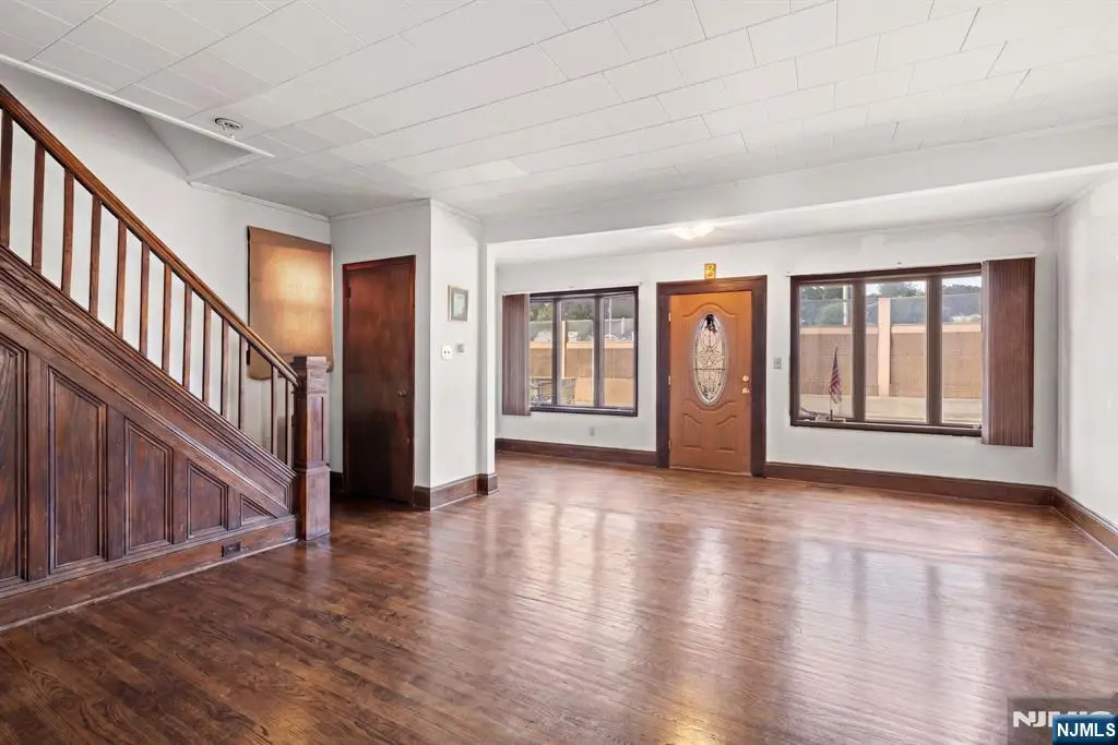 420 Rutherford Avenue, Lyndhurst, NJ 07071 - #1