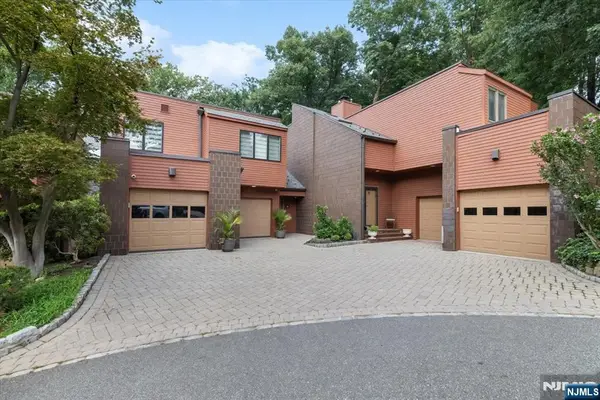 51 Old Quarry Road, Englewood, NJ 07631