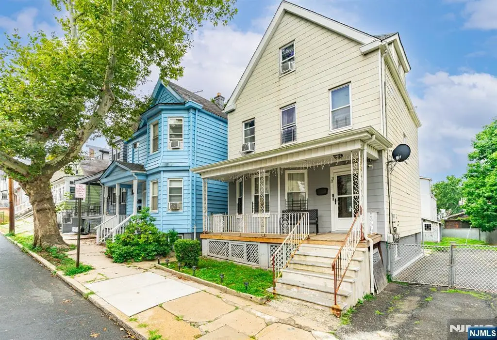 35 Grove Terrace, Irvington, NJ 07111 - #1