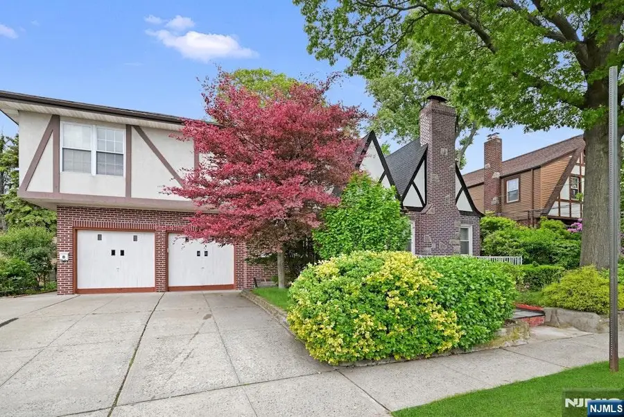 497 Oakdene Avenue, Ridgefield, NJ 07657 - #2
