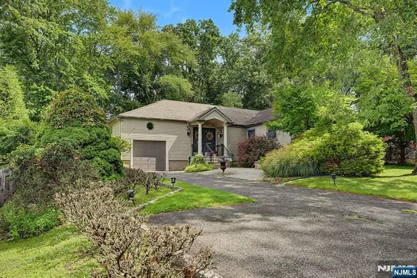 89 Closter Dock Road, Closter, NJ 07624