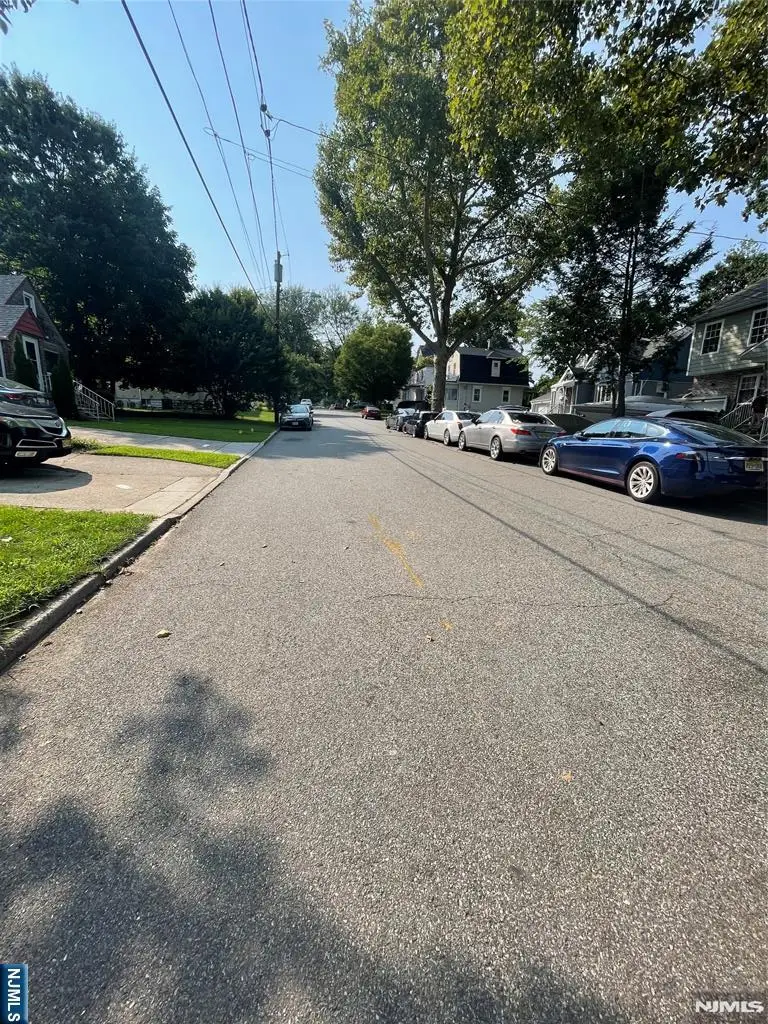 80 Circle Drive, Teaneck, NJ 07666 - #2
