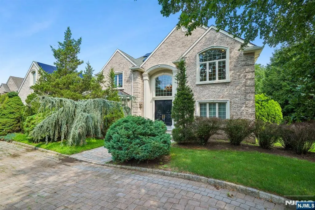 4 Centennial Court, Totowa, NJ 07512 - #1