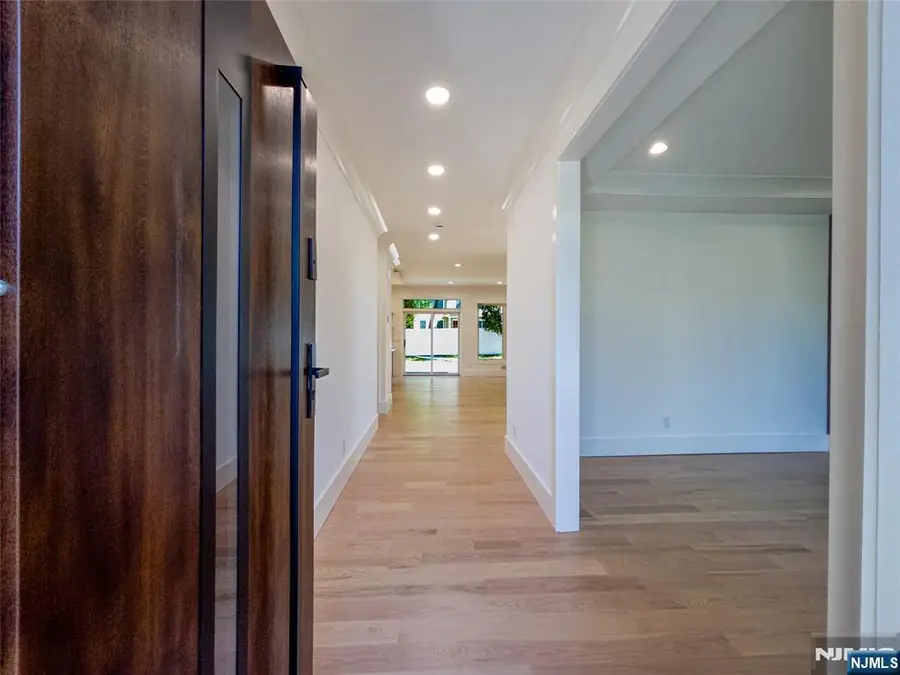662 Jefferson Avenue, Township Of Washington, NJ 07676 - #3