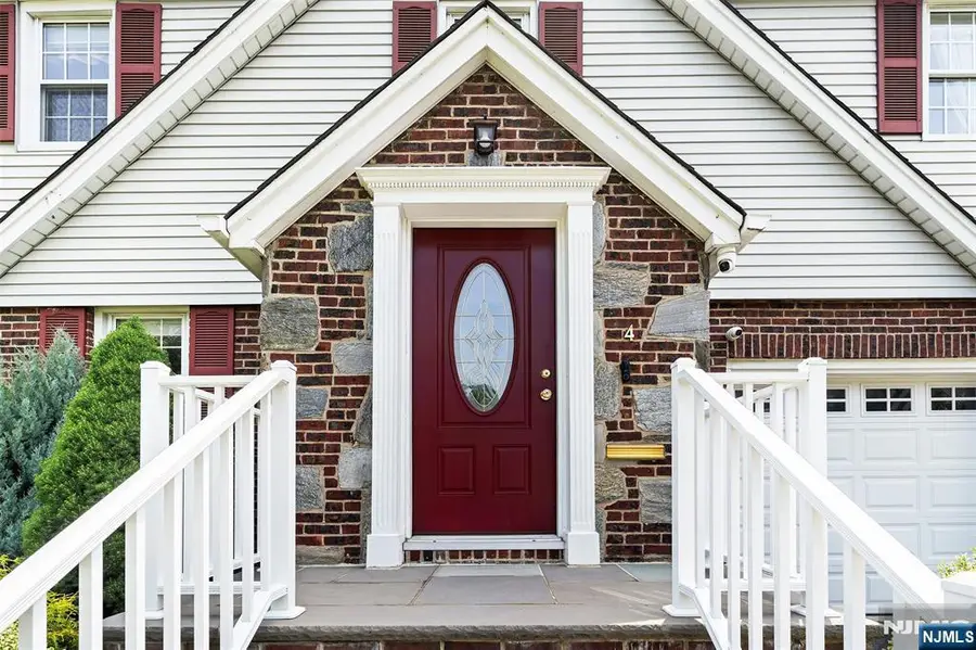 4 Saint Ann Place, Rochelle Park, NJ 07662 - #2