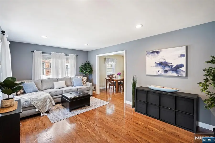 4 Saint Ann Place, Rochelle Park, NJ 07662 - #3