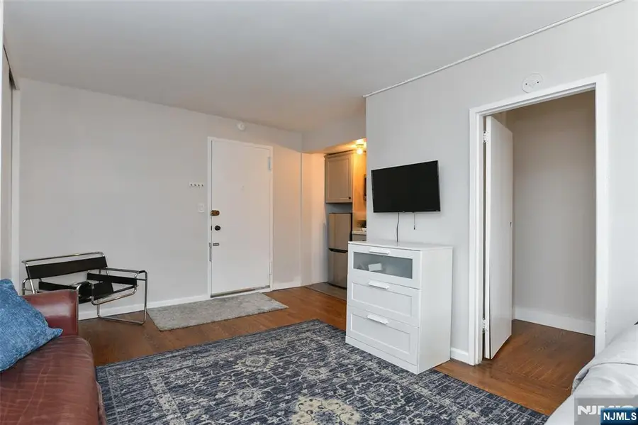 3020-3030 Edwin 5H, Fort Lee, NJ 07024 - #3