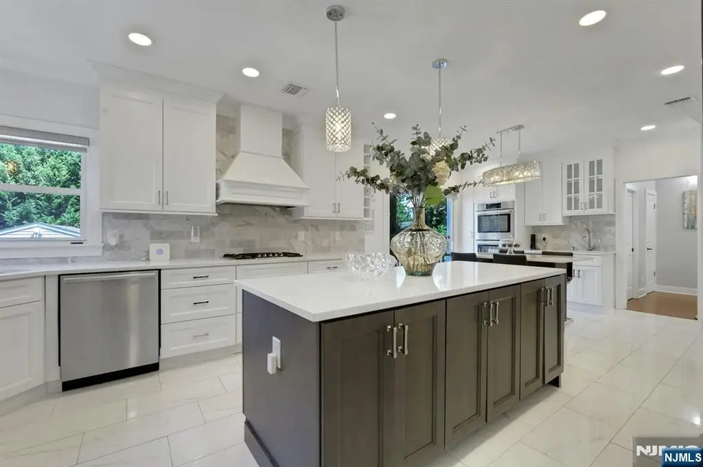 281 W Englewood Avenue, Teaneck, NJ 07666 - #1