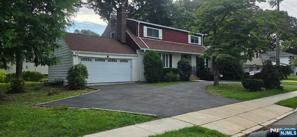 727 Chestnut Street, New Milford, NJ 07646