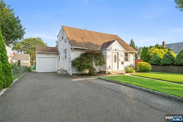 109 Maple Hill Road, Clifton, NJ 07013
