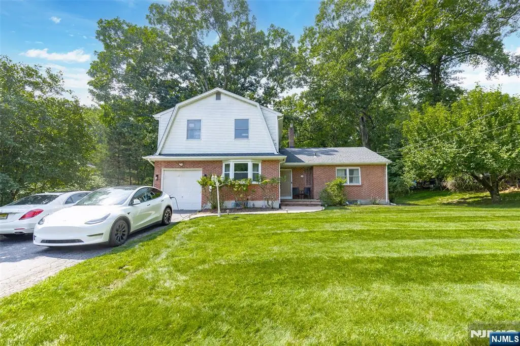 34 Andrew Avenue, Oakland, NJ 07436 - #1
