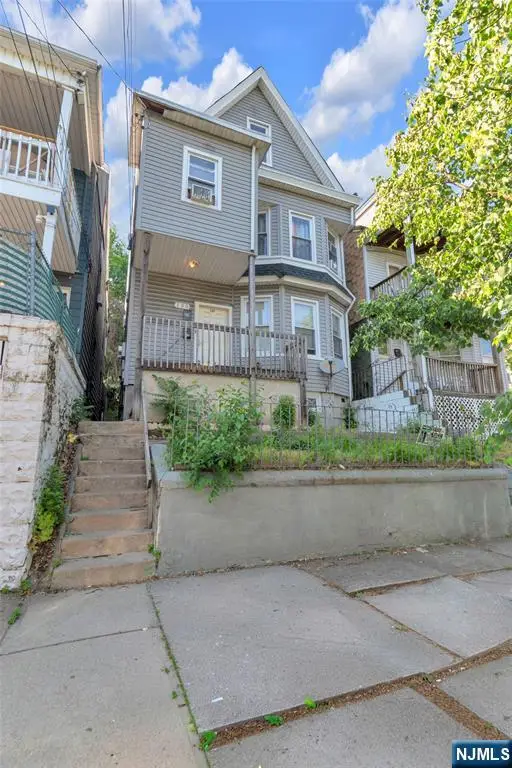 135 N 4th Street, Paterson, NJ 07522